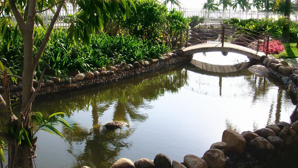 Wanbo Hotel Sanya Exterior photo